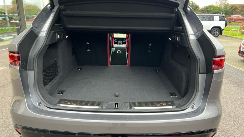 Jaguar F-Pace 2.0 D200 R-Dynamic HSE 5dr Auto AWD Diesel Estate